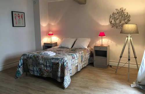 Condom Casa | Les Angelots