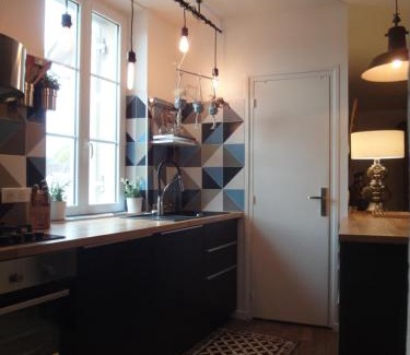 Les Eyzies Apartamento | Les appartements d artiste de la Villa du 15 - Restaurant La Maison - piscine chauffée