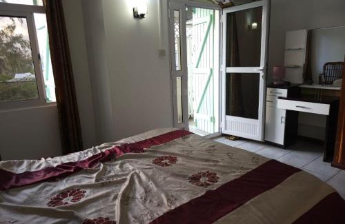 Blue Bay Apartamento | Les Badamiers Seafont Apartment - Blue Bay