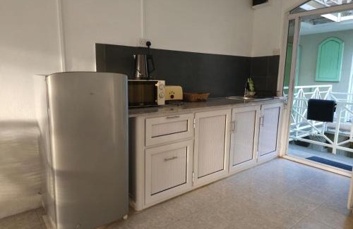 Blue Bay Apartamento | Les Badamiers Seafont Apartment - Blue Bay