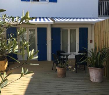Boyardville Hotel | Les Bains Boyardville - Hôtel et Restaurant