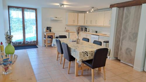 Saint-Meard-de-Drone Casa | Les Bigoussies 1 Gite Vert