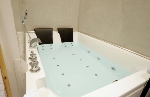 Villette Gare Apartamento | LES Bulles DE Mona Chambre SPA