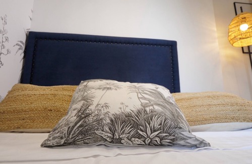 Villette Gare Apartamento | LES Bulles DE Mona Chambre SPA