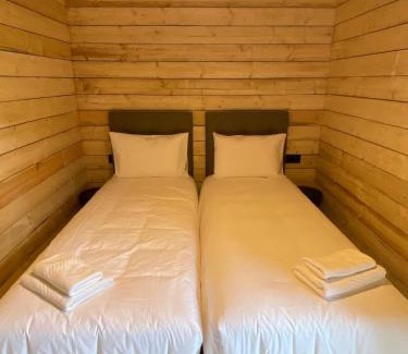 Compiegne Cama Y Desayuno | Les Cabanes du Moulin de l'Ortille & SPA
