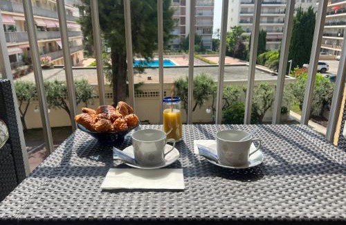 Roquebrune-Cap-Martin Apartamento | Les Caroubiers
