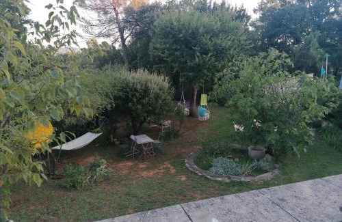 Saint-Saturnin-les-Apt Apartamento | Les chênes du lac