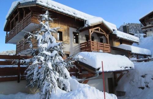 Flumet Apartamento | Les Chalets Des Evettes - Appartement de charme au pied des pistes, dans une résidence avec piscine MAE-2864