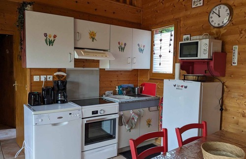 Saint-Floret Chalet De Esquí | Chalets de la vinagrera, casa rural Le Griou.