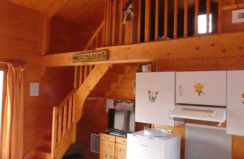 Saint-Floret Chalet De Esquí | Chalets de la vinagrera, casa rural Le Griou.