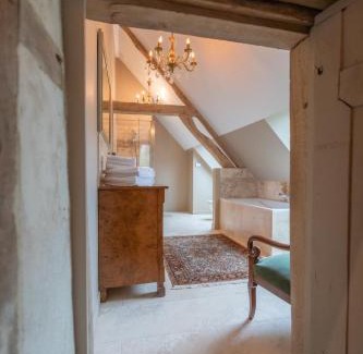 Vierzon Apartamento | Les chambres de Charnay - Calme Charme et Confort Piscine à 5 mn du péage
