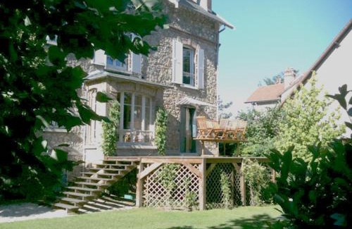 Le Chesnay Cama Y Desayuno | Les Chambres de LOUIS