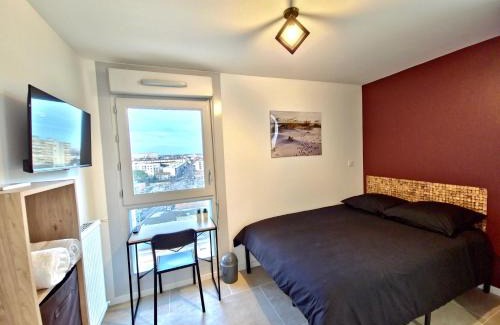 La Faourette Apartamento | Les chambres de Sandrine avec salle d'eau privée dans un appartement en collocation