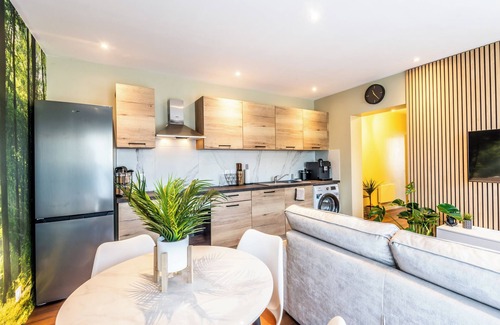 Thonon-les-Bains Apartamento | Les Chants de l'Eau - Charming apartment with 2-seater whirlpool bath