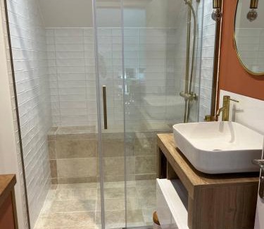 Givry Apartamento | Les clos de Givry - Clos Théodore - Appartement 88m2 climatisé avec sauna et petite terrasse