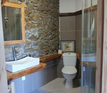 Eyne Casa | les deux clochers ,chambre d hotes