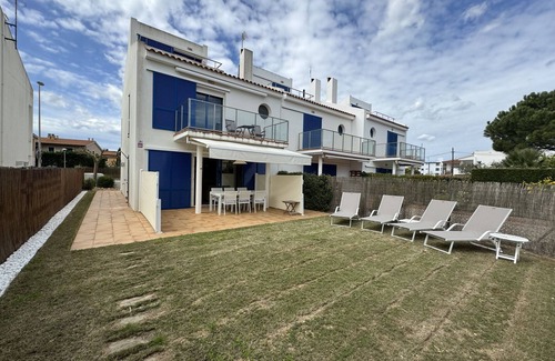 Mas Pinell Chalet De Esquí | Les Dunes 107 - A 60 m de la playa, aire, piscina y jardín