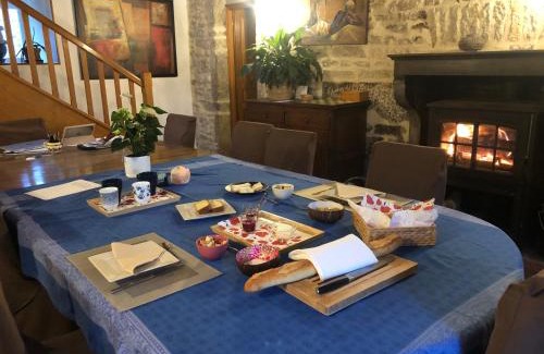 Talcy Cama Y Desayuno | Les Eaux Calmes