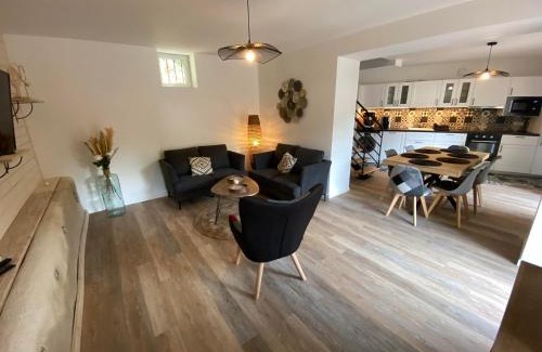 Mosnes Casa | Les Ecuries de la Barre