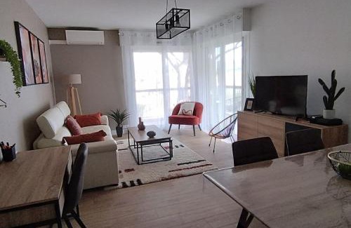 La Seyne-sur-Mer Apartamento | Les Géraniums, bel appartement rénové, proche plage et commerces