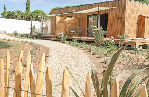 Malves-en-Minervois Cama Y Desayuno | Les Gîtes de Laure - L'Eden Romantique, Chambres Hôtes, Spa privé, Couloir de nage, Adults only