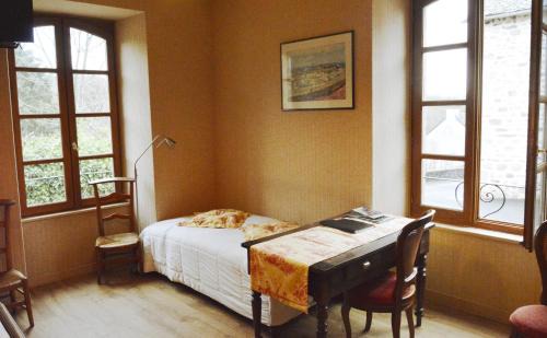 Chataigneraie Cantalienne Cama Y Desayuno | Les gîtes du bourg