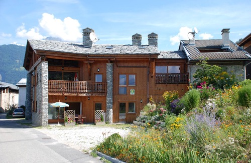 Bourg-Saint-Maurice Chalet De Esquí | Les Gentianes Chalet Darentasia, a 5 minutos de las pistas con el funicular