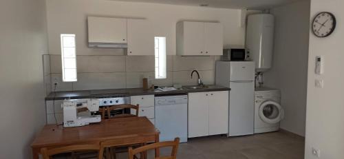 Balaruc-les-Bains Casa | Les Gites De La Pinede