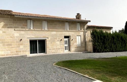 Lussac Casa | Les Gites de Pilot