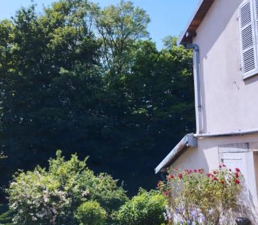 Besancon Apartamento | Les Glycines, un air de campagne à la ville