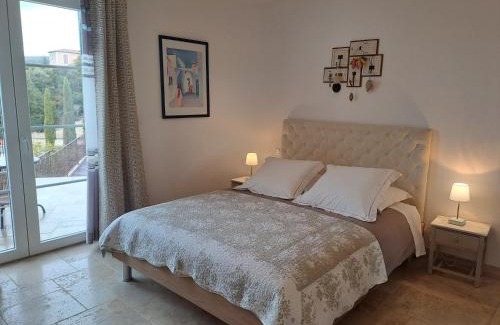 Saint-Saturnin-les-Apt Cama Y Desayuno | Les Grenadiers de Saint Sat