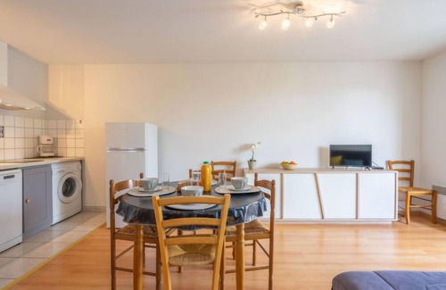 Vaux-sur-Mer Apartamento | Les Hautes Folies by Interhome