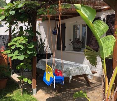 Hendaye Casa | LES HIRONDELLES 2KM DE LA PLAGE-JARDIN-WiFi-PARKING-DRAPS ET SERVIETTES