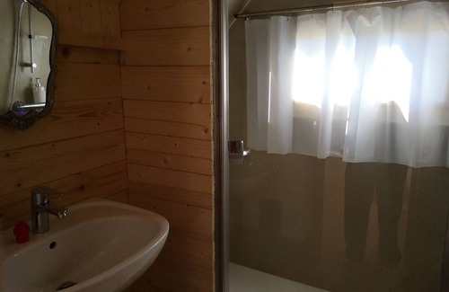 Saint-Leonard-des-Bois Cama Y Desayuno | les Insolites de JSK