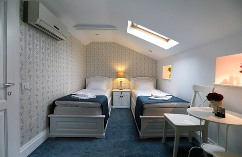 Bucharest Hotel | Les Jardins Carol