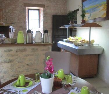 Le Vigan Cama Y Desayuno | Les Jardins d'Ungaro/Manoir La Barrière