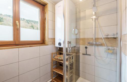 Cornimont Apartamento | Les Jonquilles - 3 chambres et garage privé