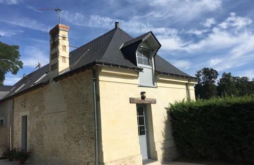Maze-Milon Casa | Les LL du château - Vue Château