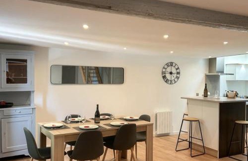 La Celle-sous-Gouzon Apartamento | Les Loges du Beaujolais Maison Chic et Confort