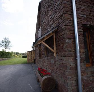 Chodes Casa | Les Loneux 27 pers, Malmedy - vue incroyable - wellness, billard, Home cinema