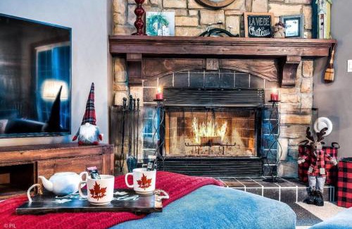 Mont-Tremblant Casa | Les Manoirs 3bdrs W Pool & Hottub Near Village