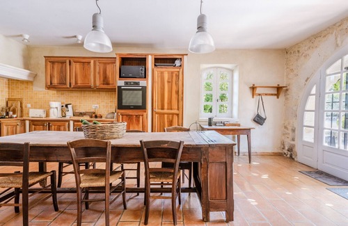Saint-Restitut Chalet De Esquí | les Marcellines, character property with heated swimming pool and views