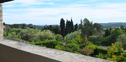 Saint-Paul-de-Vence Cama Y Desayuno | Les Orangers