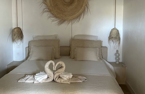 Trois-Bassins Apartamento | LES PALMIERS 1 - appt 4 people in the West with jacuzzi near the beaches