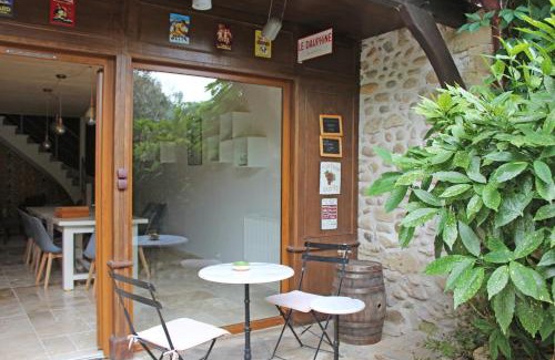 Saint-Paul-les-Romans Cama Y Desayuno | Les Pascals