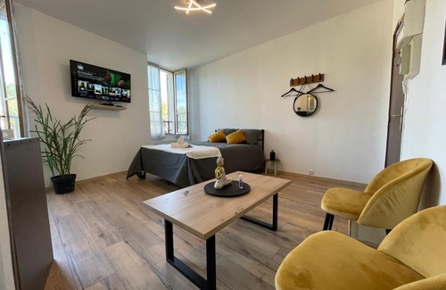 Moret-sur-Loing Apartamento | LES PIEDS DANS L’EAU - MORET CENTRE