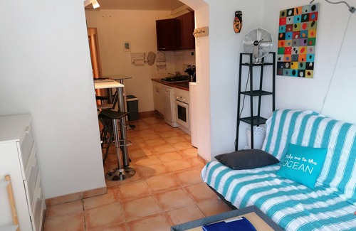 La Couronne Apartamento | Les pieds dans l'eau - beach and relaxation in Martigues, just 2 minutes from Marseille".