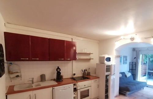La Couronne Apartamento | Les pieds dans l'eau - beach and relaxation in Martigues, just 2 minutes from Marseille".