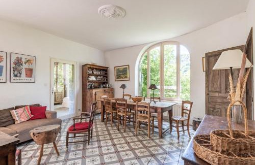 Joyeuse Casa | Les Pieds dans la Beaume