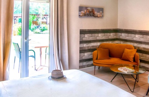 Le Muy Hotel | Les Pins Blancs de Provence